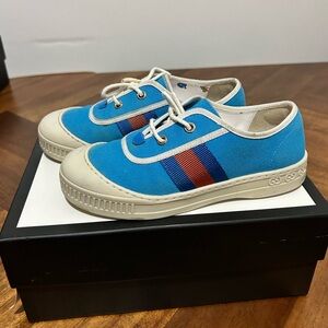 Gucci Boys Blue and White Shoes Size 29 Sneakers